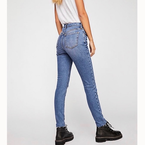 Free People We The Free Stella Skinny Jean Rip & Repair Raw Hem 28 - Picture 2 of 13